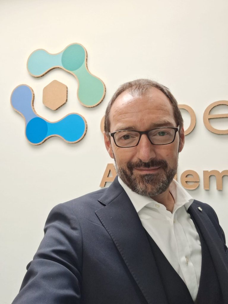 Expert.ai e Fincons Group portano la neuro-symbolic AI al servizio del business data-driven Andrea Ricotti, SVP Channel Development EMEA di Expert.ai